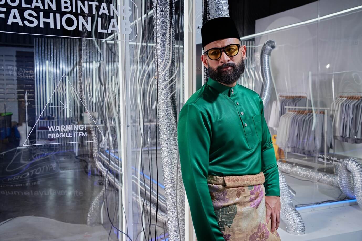 Top 10 Warna Baju Raya 2024: Warna Pilihan Hari Kemenangan - Bulan ...